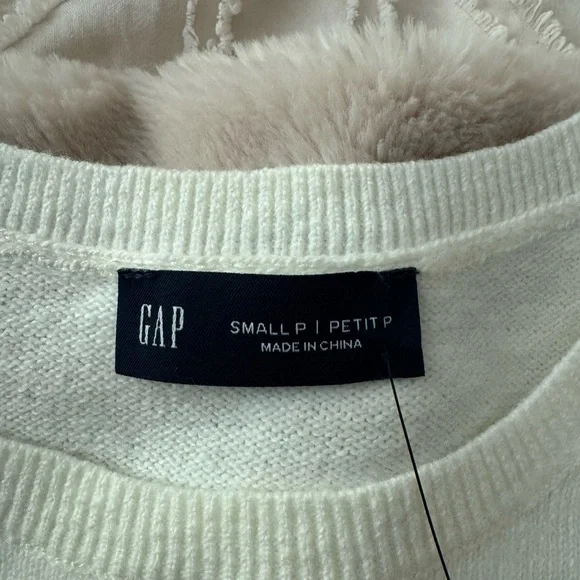 NWT GAP CashSoft Cropped Tank Top SP - Picture 5 of 7